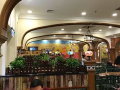 大堂-清真·玛丽亚新疆菜主题餐厅(浙江中路店)