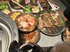 -草家酱蟹炭火烤肉店(珲春南路一店)