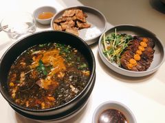 小锅米线-胡麻(静安嘉里店)
