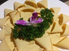 菊花豆皮-和院老火锅铜锅烧烤海鲜(朱雀大街店)