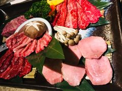 -炼火烤肉店
