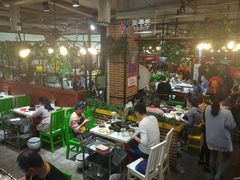 大堂-钢管厂歆瑞源油卤串串香(春熙路太古里店)