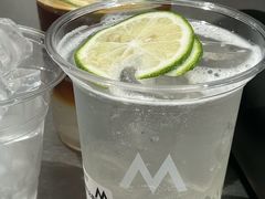 -M Stand(杭州萧山万象汇店)