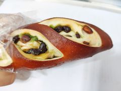 抹茶奶酥碱水-富贵面包公司(运河店)