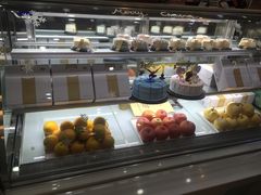 面包甜点陈列柜-薇薇安千层蛋糕(望海店)