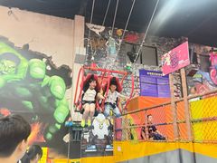 -极限Jump蹦床·新潮玩运动世界·室内乐园·团建·派对中心