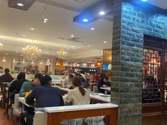 大堂-泉福居酱骨头自助广场(南大街商业步行街店)