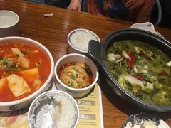 -渝是乎川渝小炒(新世界百货望京店)