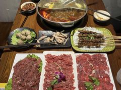 -乡土黄·鲜牛肉火锅·小龙虾(兴业街店)