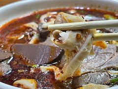 -遵义虾子张六羊肉粉(普陀路店)