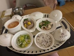 -童谣里医疗级月子中心(独栋湖景店)