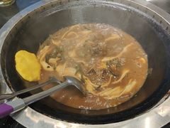 -铁锅炖灶台鱼老三炖鱼馆