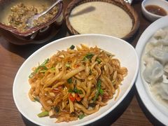 -前海沿·青岛菜(李沧万达店)