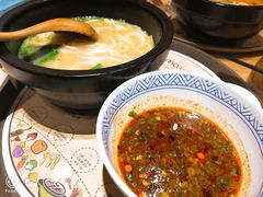 -妈妈故事米线(市府恒隆店)