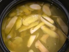 -香巴拉云南餐厅(华莱坞店)