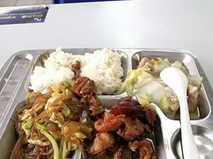 -上海应用技术大学南校区-停车场