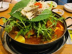 土豆排骨火锅-喇喇排骨火锅·传统韩式脊骨汤(望京西园总店)