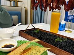 -品海楼·大连海胆锅贴馆(东港店)