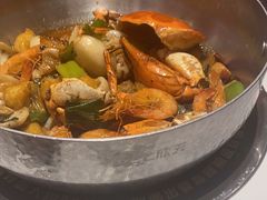 -七欣天香辣蟹火锅(闵行浦江欢乐颂店)