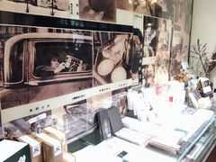 -良友书坊(安徽路店)
