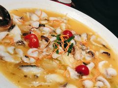 -山城外·非遗酸菜鱼(盛龙广场店)