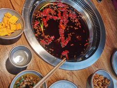 -城墙拐拐火锅(三峡广场黑金冠店)