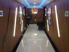 -大光明丽星VIP影城(昌里路杜比全景声店)
