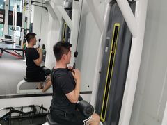 -汗水空间私教健身连锁(SM广场店)
