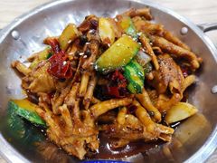 -江城燕子大排档(江汉路步行街店)