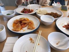-关东小磨东北菜(上海长风大悦城店)