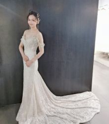 -艾米丽婚纱礼服