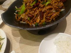 -六泰居·尔滨地标·东北菜(泰山路店)