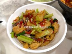油豆腐剔骨肉-红色湘菜馆(春风店)