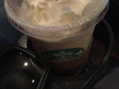 -星巴克(上海虹桥新天地二店)