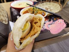-十三朝牛馍王擀面皮(骡马市店)
