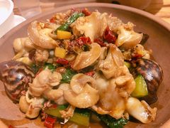 -霄汉牛三鲜湖北砂锅菜(万松园2店)