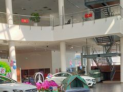 -奔驰北京极光星徽(四元桥店)