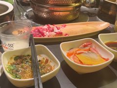 -钱小奴海鲜自助黑金店(杭州滨江龙湖店)