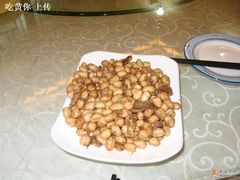 肉酱花生米-清雅轩·清真菜·传统菜•融合菜(滑翔店)