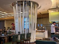 -湖景知味西餐厅•自助餐• 轻食(南京金茂威斯汀大酒店)