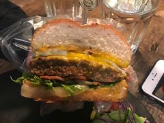 -HIGH FIVE哈福手工汉堡(桂林路店)