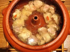 -云海肴·汽锅鸡·云南菜(天山百盛优客店)