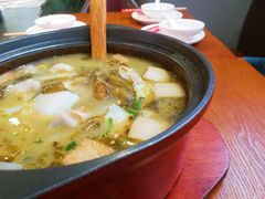 -周鱼小馆石锅酸菜鱼(活力汇店)