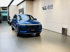 -理想汽车(世纪汇店)