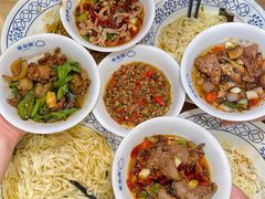 -李与白包子铺(桐梓林店)