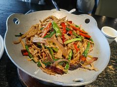 腊味干锅野竹笋-三生三味密宗川菜·江景餐厅(来福士店)