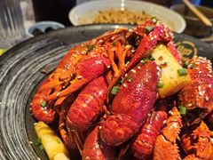 -肥肥虾庄·金牌油焖大虾(杨园滨江时代walk店)