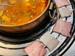 -阿山卓·野生菌火锅·纳西火塘烤肉