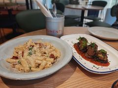-MOMENTI手工意面(晶耀前滩店)