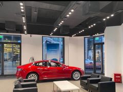 -TESLA 特斯拉(上海太古汇体验店)